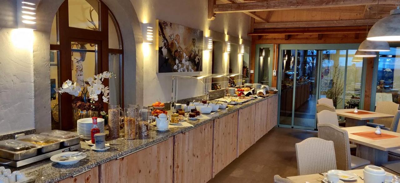 Hotel Neue Hoehe Klingenberg Екстериор снимка